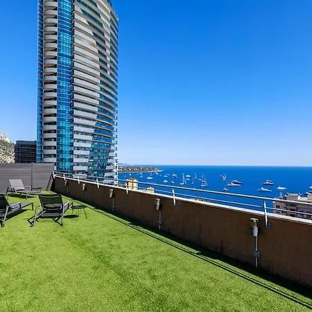 Modern & Sumptuous Penthouse On Monaco's Doorstep アパート ボーソレイユ
