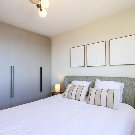 Modern & Sumptuous Penthouse On Monaco's Doorstep アパート